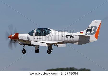 Raf Fairford, Gloucestershire, Uk - July 10, 2014: Grob Aerospace G-120tp Training Aircraft D-etpg.