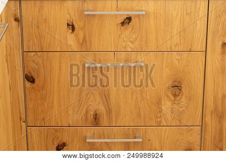 Design Of Kitchen Cabinets From Solid Wood