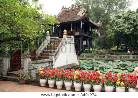 Chua Mot Cot a Hanoi