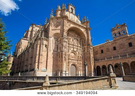 Exterior View Of The Historical Convent Of San Esteban Located In The Plaza Del Concilio De Trento I