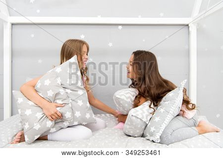 Pillow Fight Pajama Party. Sleepover Time For Pillow Fight. Girls Sleepover Party Ideas. Soulmates G