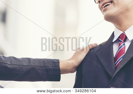 Habits Of Leaders Who Inspire Loyal Businessman With Loyalty.leaders Still Excel At Remarkable Loyal