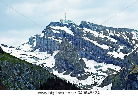 The Beautiful And Dominant Alpine Peak Of Säntis (santis Or Saentis) In Alpstein Mountain Range, Unt