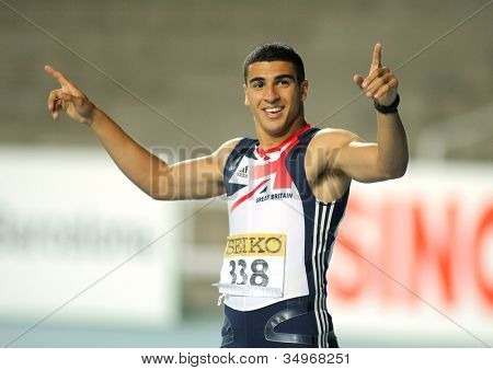 BARCELONA - juli 11: Adam Gemili af Storbritannien fejrer guld på 100 meter af verdens 20 Jun