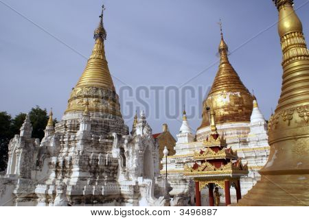 Stupas oro