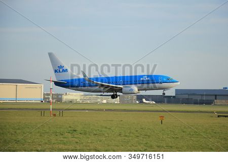 Amsterdam, The Netherlands, April 11, 2015: Ph-bgm Klm Royal Dutch Airlines Boeing 737-7k2   Approac