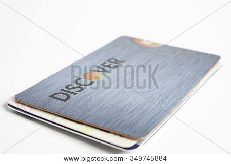 Vidalia, Georgia / Usa - June 29, 2019: A Close-up Studio Shot Of One Of Discover Credit Cards Set O