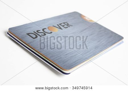 Vidalia, Georgia / Usa - June 29, 2019: A Close-up Studio Shot Of One Of Discover Credit Cards Set O