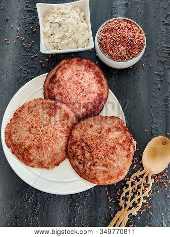 Red Rice Pancakes, Fermented And Steamed Indian Rice Cakes. Challapongaram, Pongaram, South Indian R