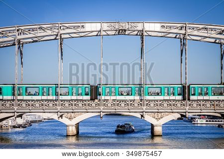 Paris/france - September 19, 2019 : Austerlitz Viaduct Aerial Subway Bridge