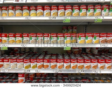 Orlando, Fl/usa-2/6/20: The Campbells Soup Aisle At A Publix Grocery Store With A Variety Of Campbel