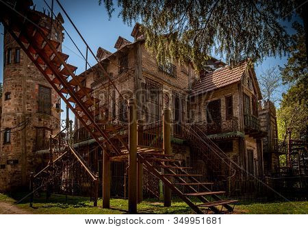 Gonzalez Catan, Argentina, September 28, 2019: Abandoned Buildings In The Amazing Medieval Town Of C