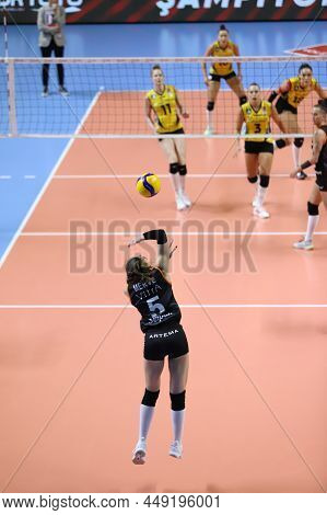 Istanbul, Turkey - September 05, 2021: Vakifbank Vs Eczacibasi Champions Cup Match In Burhan Felek S