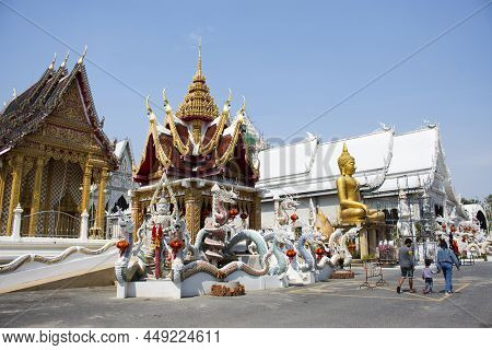 Wat Pracha Rat Bamrung Or Rang Man Temple For Thai People And Foreign Travelers Travel Visit And Res