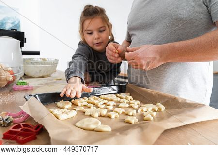 Cropped View Of Unrecognizable Man And His Daughter Making Sweets With Biscuit Cutters On Processing
