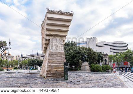 Barcelona - Catalonia, Spain - August 7th Of 2021: Monument To Francesc Macia On Placa Catalonia Squ