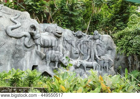Malaysia, Kuala Terengganu 19 February 2022 : Stone Carvings Of Animals In The Sunway Of The Malaysi