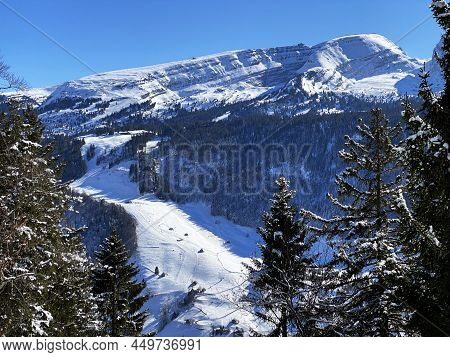 Ski Resort Alp Sellamatt-alt St. Johann Or Night Skiing Slope (skigebiet - Nachtskifahren) In The To
