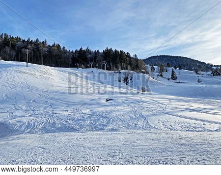 Ski Resort Alp Sellamatt-alt St. Johann Or Night Skiing Slope (skigebiet - Nachtskifahren) In The To