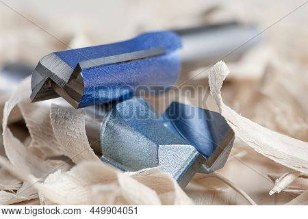 Copying The Router Bit. Cutter For Trimming Wooden Edges. Copy-milling Tool With Steel Bearing. Cutt