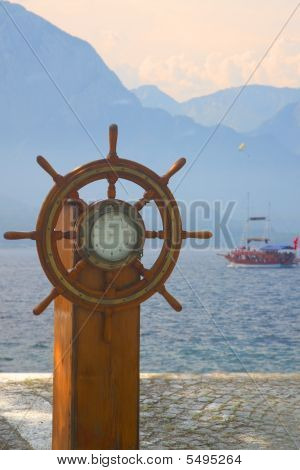 A régi hajó kormánykerék