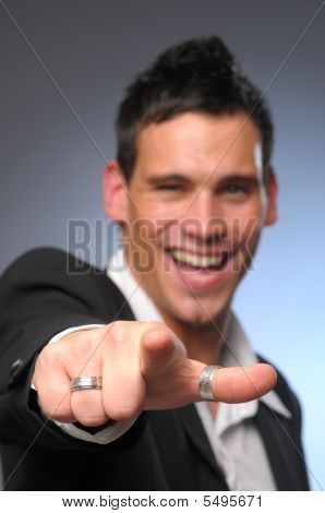 Uomo vestito