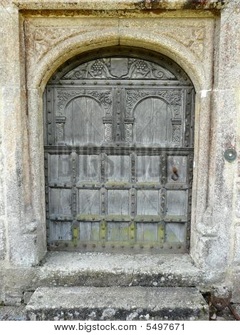 alte Tür auf Lanhydrock Schloss