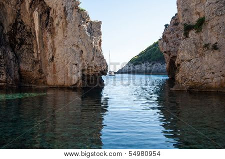 Stiniva Bay