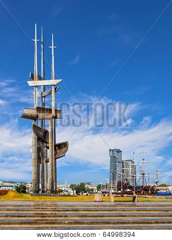 Monument Three Masts