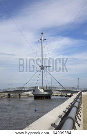 Pont y Ddraig bridge