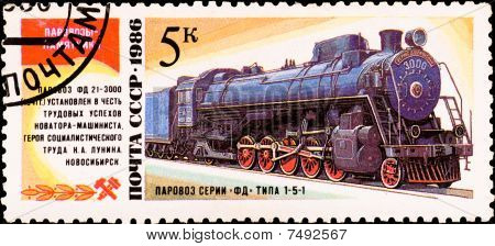 Selo postal mostra trem russo 