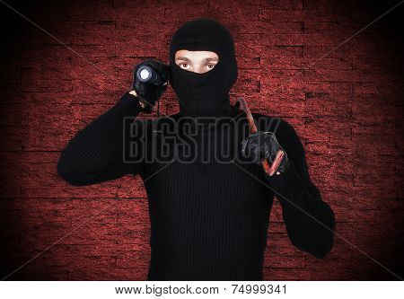 Mugger With Flashlight