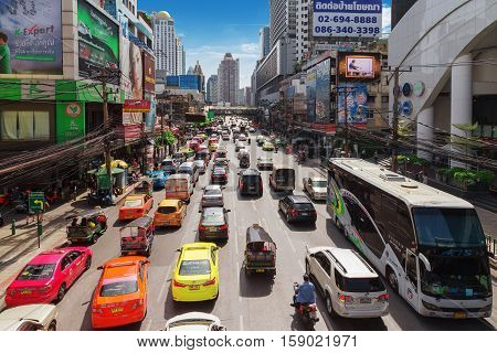 BANGKOKOct 22: Petchaburi Road in thr Pratunam District of Bangkok . The road is one of Bangkok's busiest for traffic.Thailand on Oct 22 2016.