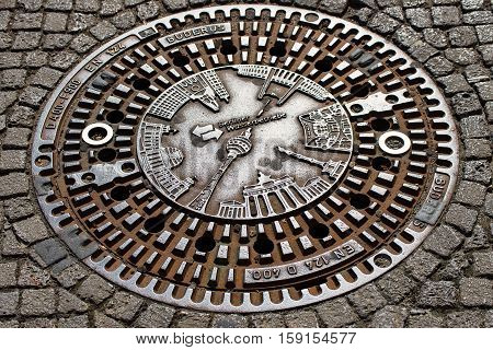 The Gully Cover in Berlin behind the Brandenburg Gate