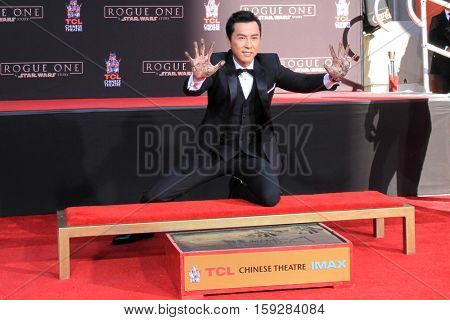 LOS ANGELES - DEC 1:  Donnie Yen at the Donnie Yen Hand And Footprint Ceremony at TCL Chinese Theater IMAX on December 1, 2016 in Los Angeles, CA