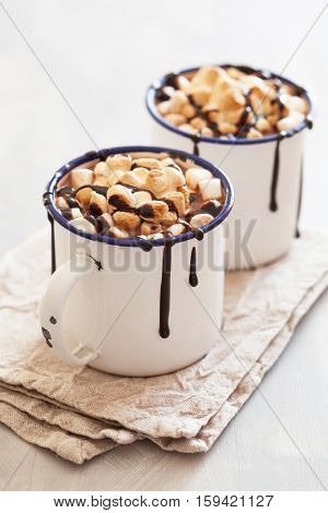 s'mores hot chocolate mini marshmallows cinnamon winter drink