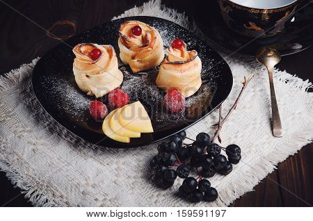 Delicious And Beautiful Apple Rose Puff Pastries