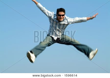 Jeune homme, le ciel