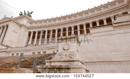 The impressive Viktor Emmanuel National Monument in Rome