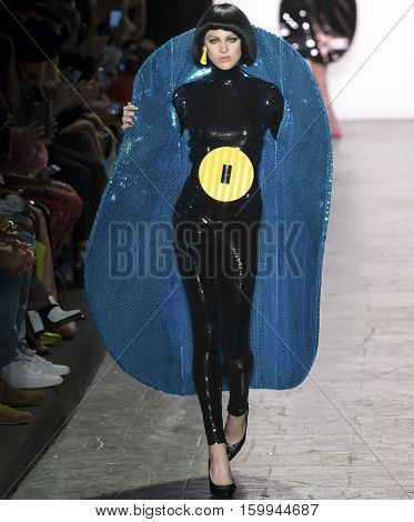 Jeremy Scott - Spring 2017 Collection