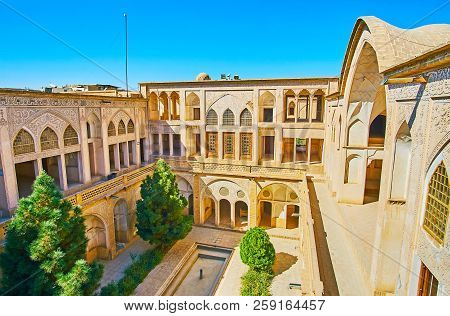 Kashan, Iran - October 22, 2017: The Architectural Ensemble Of Howz Khaneh Court Of Abbasi House Wit