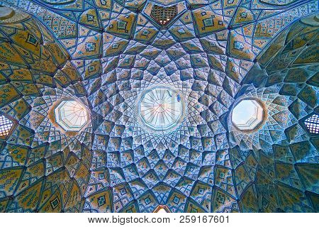 Kashan, Iran - October 22, 2017: The Stunning Cupola Of The Large Hall Of Hajj Seyed Hossein Sabbaq 