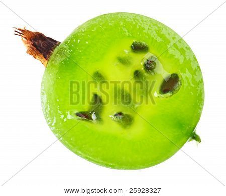 Querschnitt der grÃ¼ne Stachelbeere Obst isoliert auf weiss, Makro
