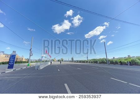 Nizhny Novgorod, Russia. - June 21.2018. The Empty Carriageway Of Lenin Square On The Day Of The Arg