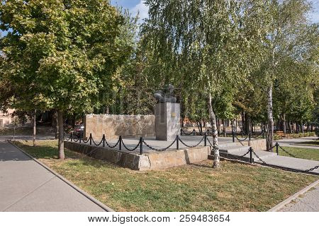 bust to the polar explorer Sedov in the city of Rostov-on-Don near the embankment, Russia, photograp