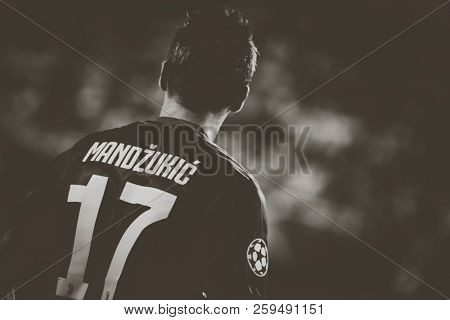VALENCIA, SPAIN - SETEMBER 19: Mandzukic during UEFA Champions League match between Valencia CF and Juventus at Mestalla Stadium on September 19, 2018 in Valencia, Spain