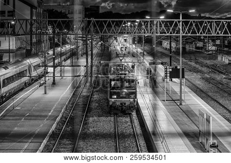 Express Trains Bw