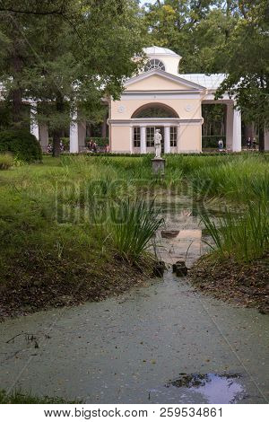 Pavlovsk, St Petersburg, Russia - September 10, 2018. Ppavilion Voliere Building At The Pavlovsk Par