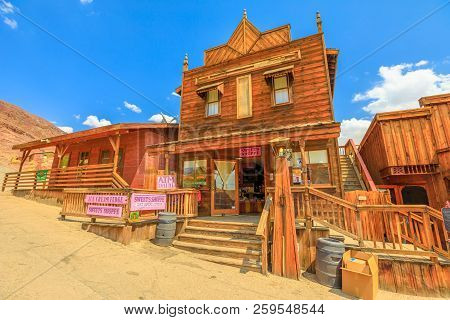 Calico, Ca, Usa - August 15, 2018: Sweets Shoppe In Main Street Of Cowboy Theme Park, Yermo.calico W