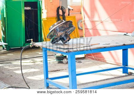 Repair Of The Impeller For A Pump With Blades In The Industrial Premises Of The Shop At An Oil Refin